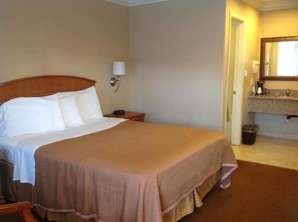 Hyland Motel Van Nuys Лос-Анджелес Экстерьер фото